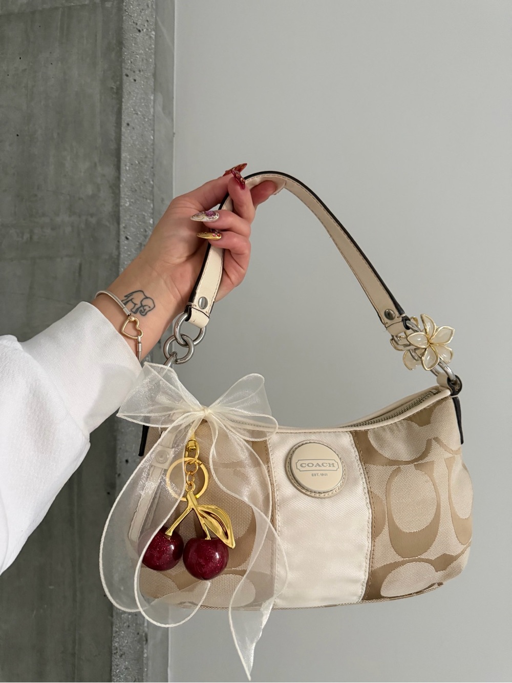 Vinatge  Coach Demi Cream & White Canvas Shoulder Bag